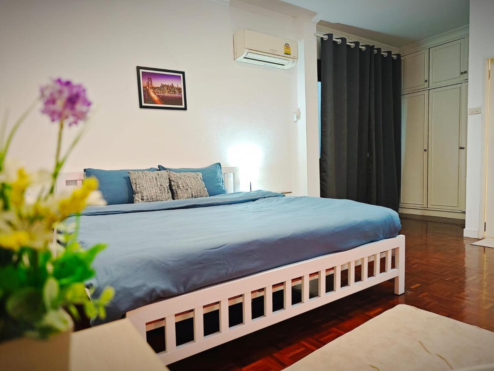 Homey Stay And Cafe By Hematoa Bangkok Exteriör bild