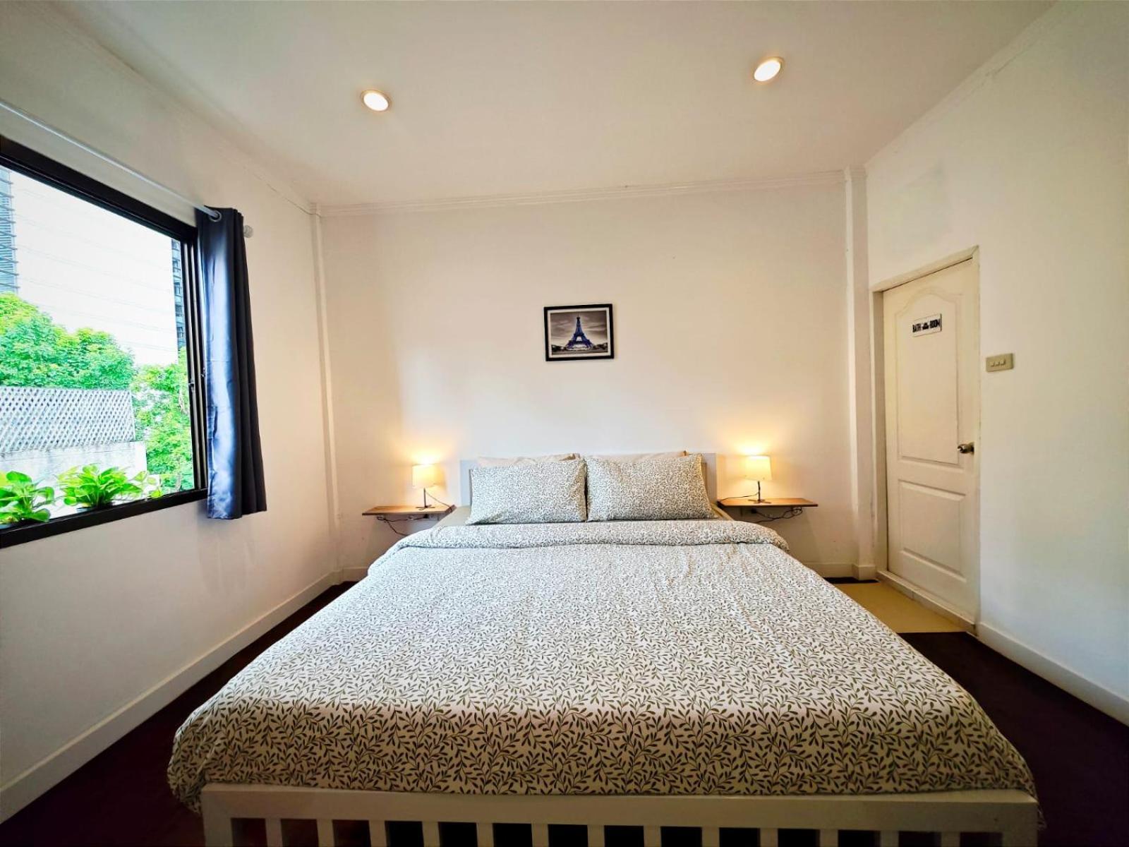 Homey Stay And Cafe By Hematoa Bangkok Exteriör bild